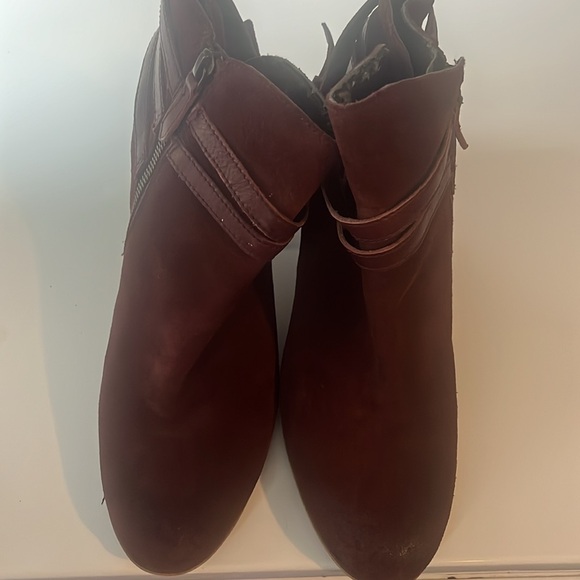 3/$15. Ladies booties 10.5 - Picture 6 of 9